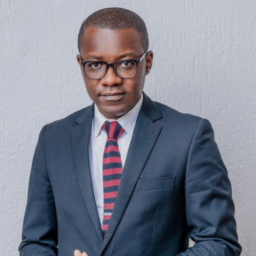 La gouvernance Prof Akodah AYEWOUADAN Professe